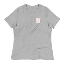 Load image into Gallery viewer, women&#39;s relaxed logo t-shirt